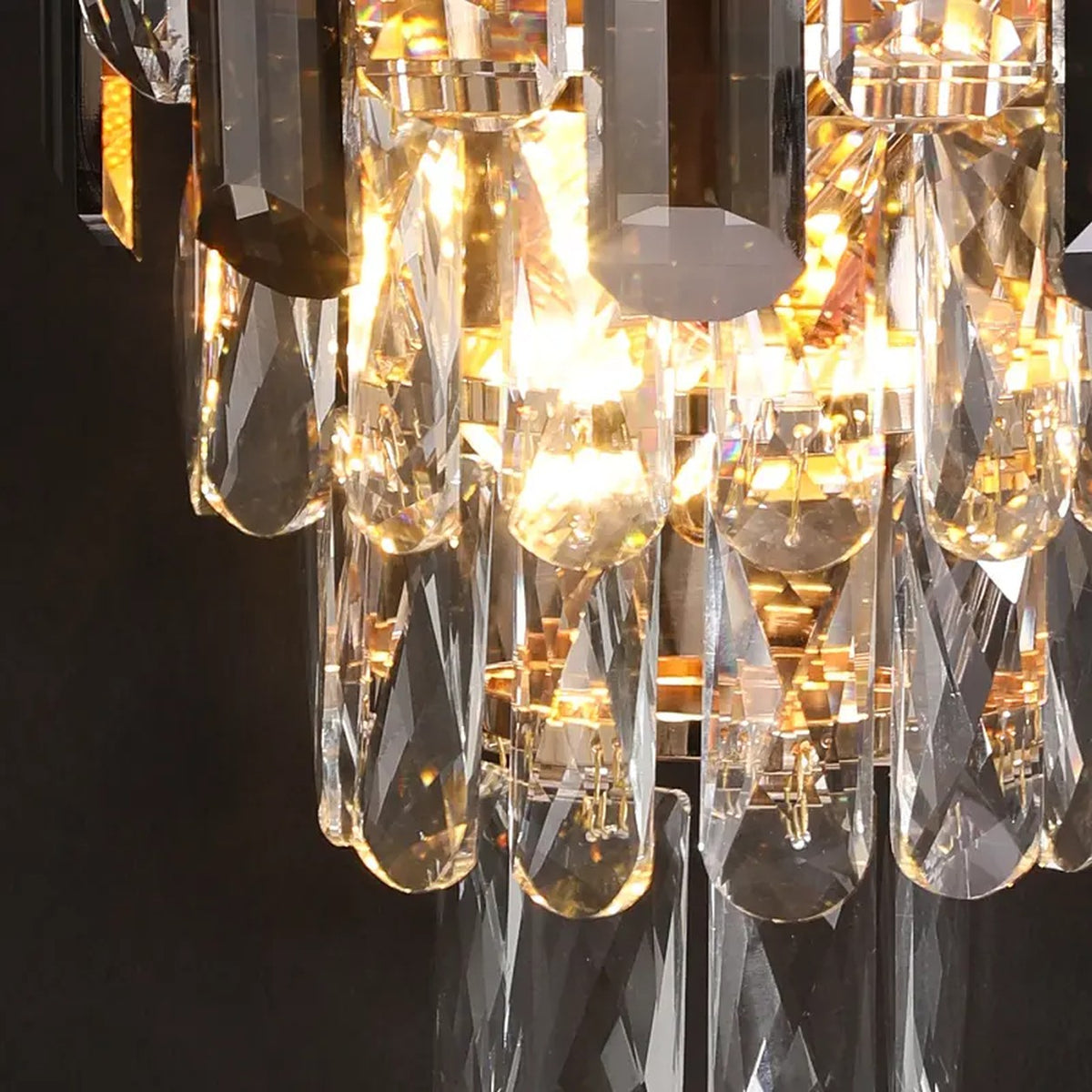 AM0534 — Postmodern Crystal Wall Light for Living Rooms