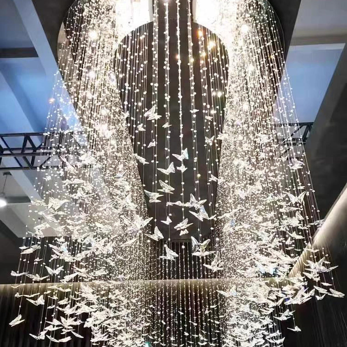AM0490 — Spiral Staircase Crystal Chandelier for Living Rooms