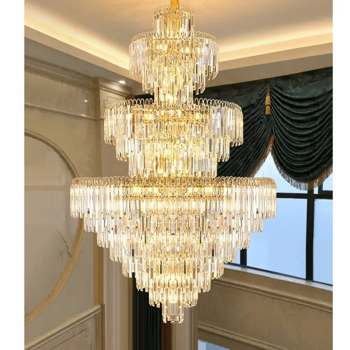 AM0572 — Grand Crystal Chandelier for Hotel Lobbies