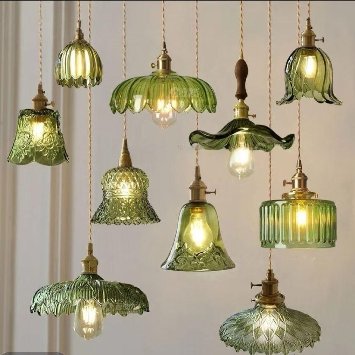AM0586 — French Chandelier for Living Rooms