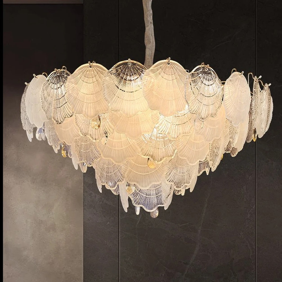 AM0690 — Modern Luxury Crystal Chandelier for Dining Rooms