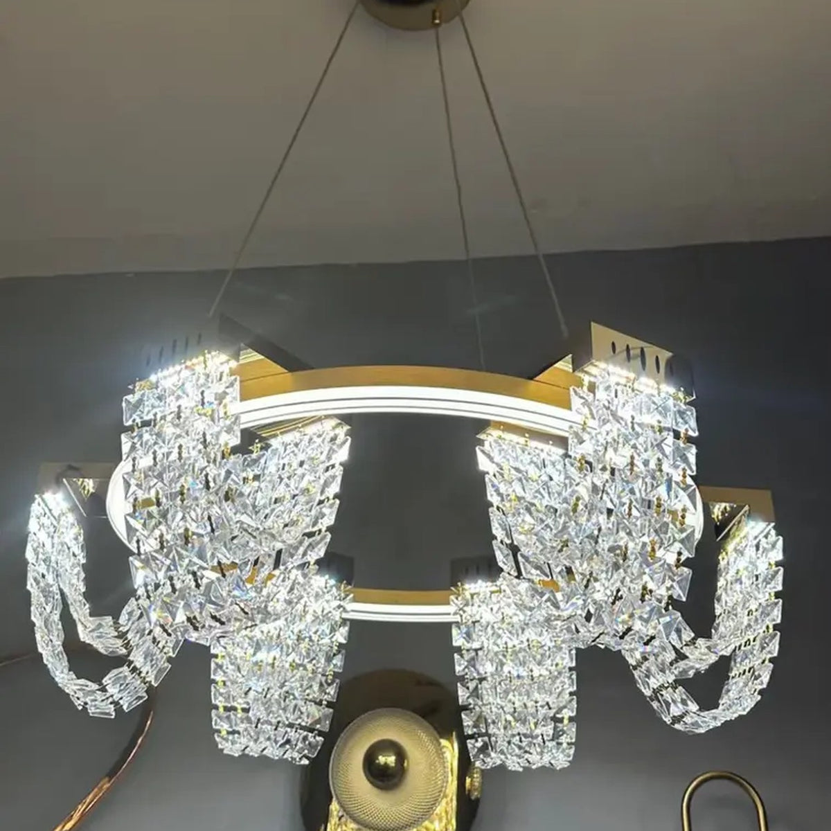 AM0501 — Modern Minimalist Crystal Chandelier for Living Rooms