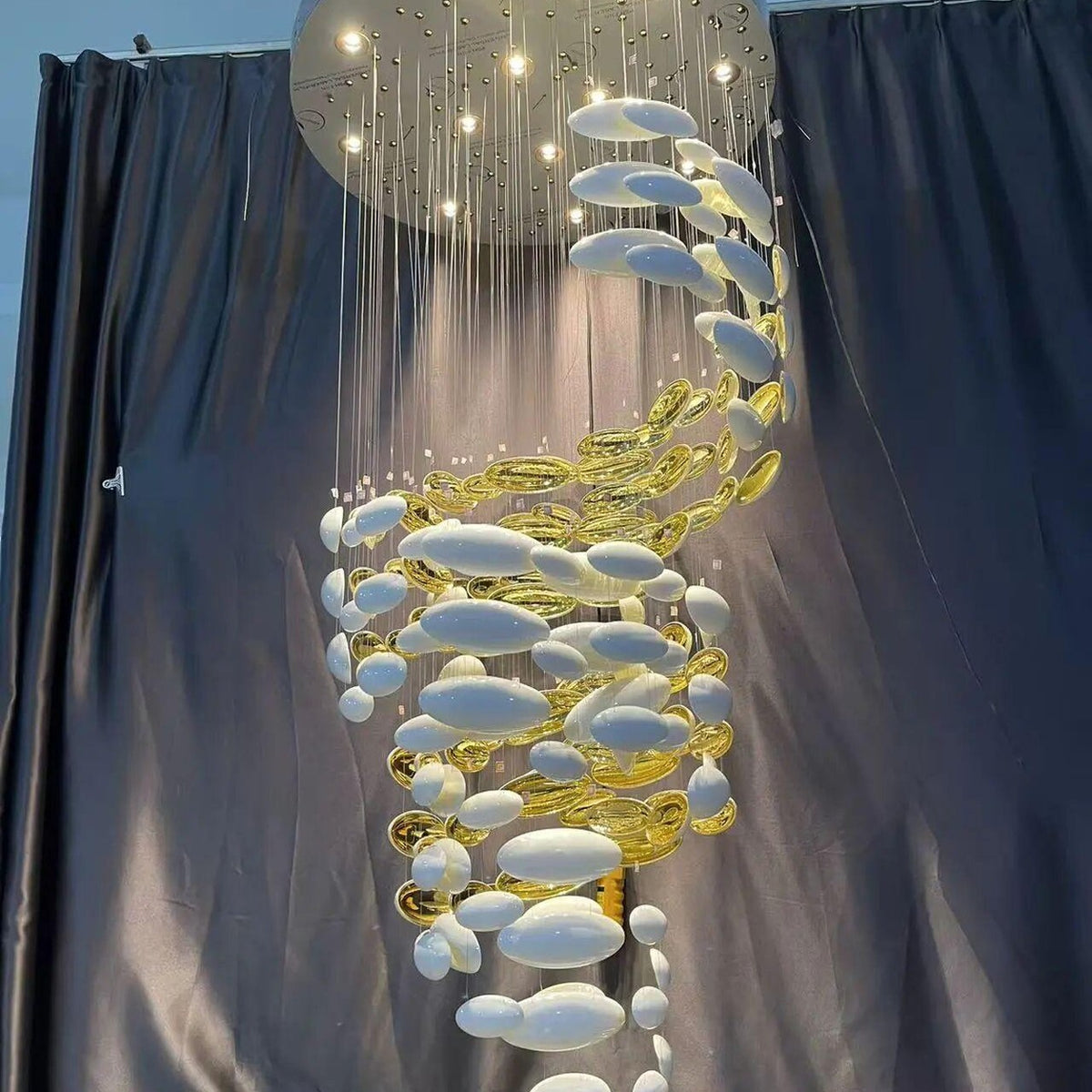 AM0665 — Light Luxury Chandelier for Living Rooms