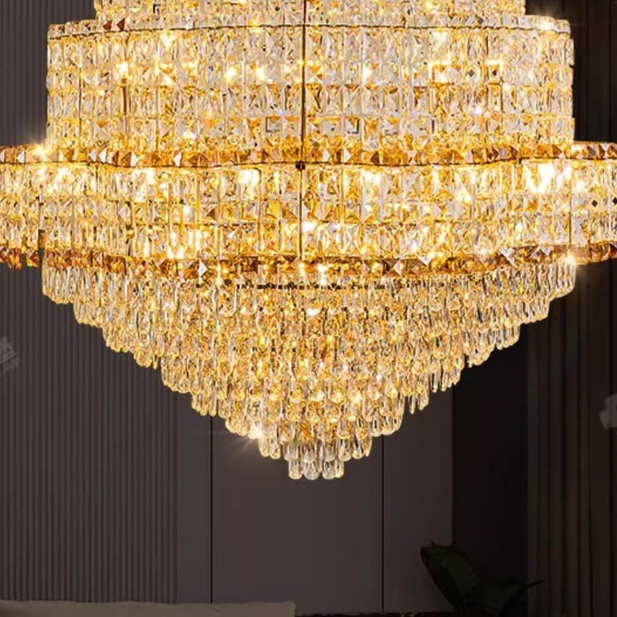 AM0633 — Chandelier for Living Rooms