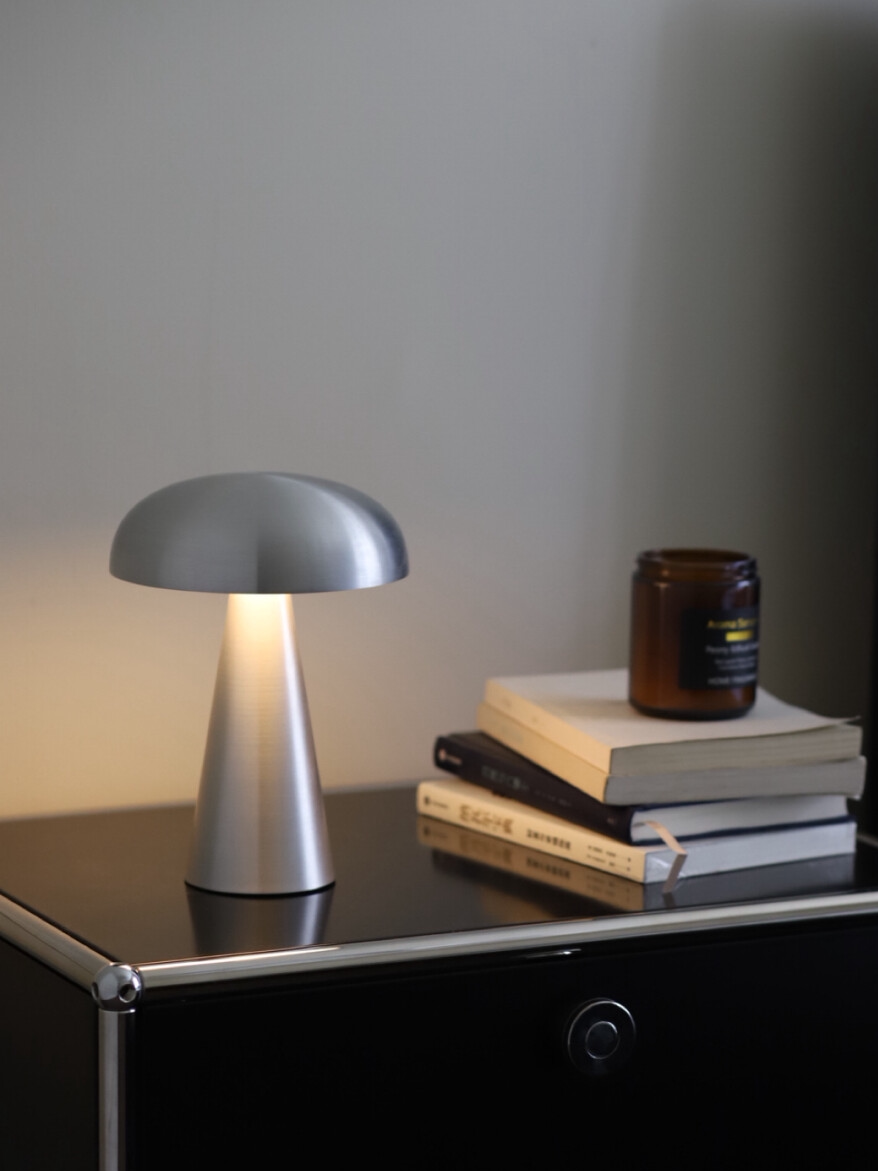 Brushed Metal Rechargeable Table Lamp — AM0144, view 2