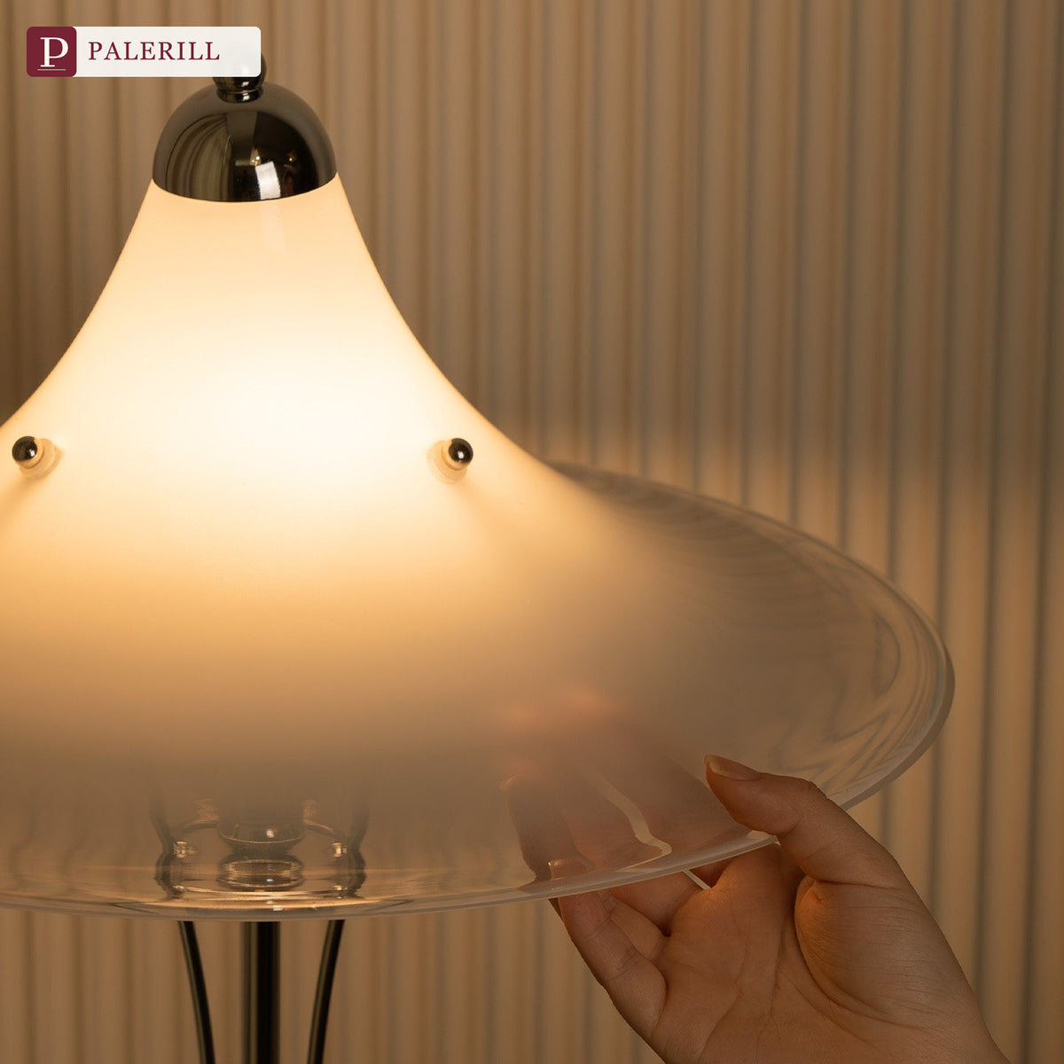 PALERILL | French Vintage Magnolia Art Table Lamp