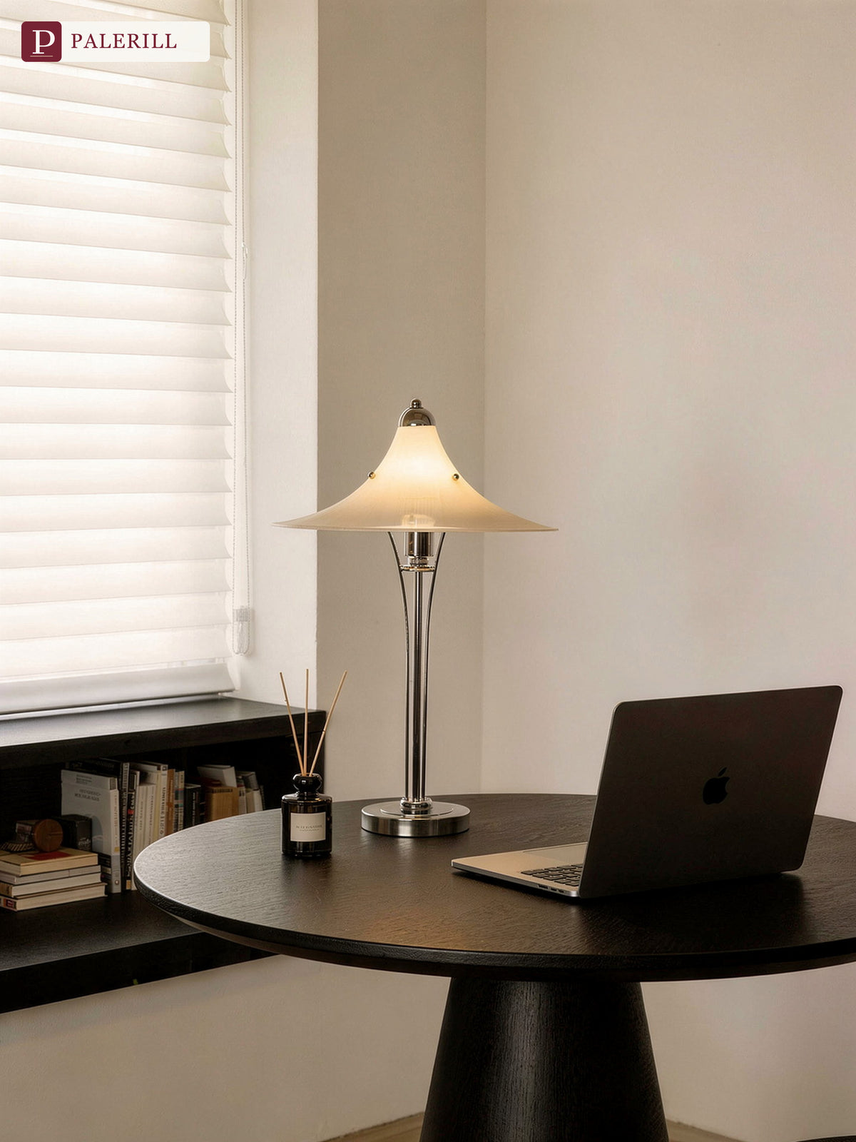 PALERILL | French Vintage Magnolia Art Table Lamp