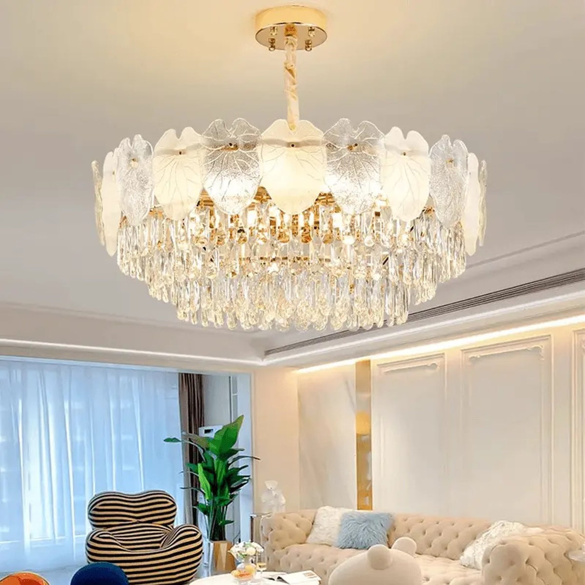 AM0646 — Light Luxury Crystal Chandelier for Living Rooms