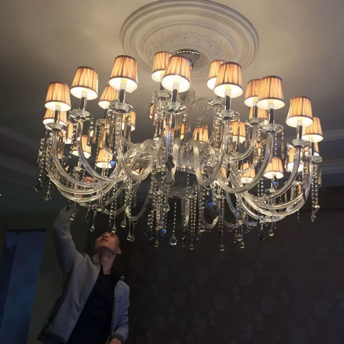 AM0716 — European Grand Hall Crystal Chandelier for Living Rooms & Dining Rooms