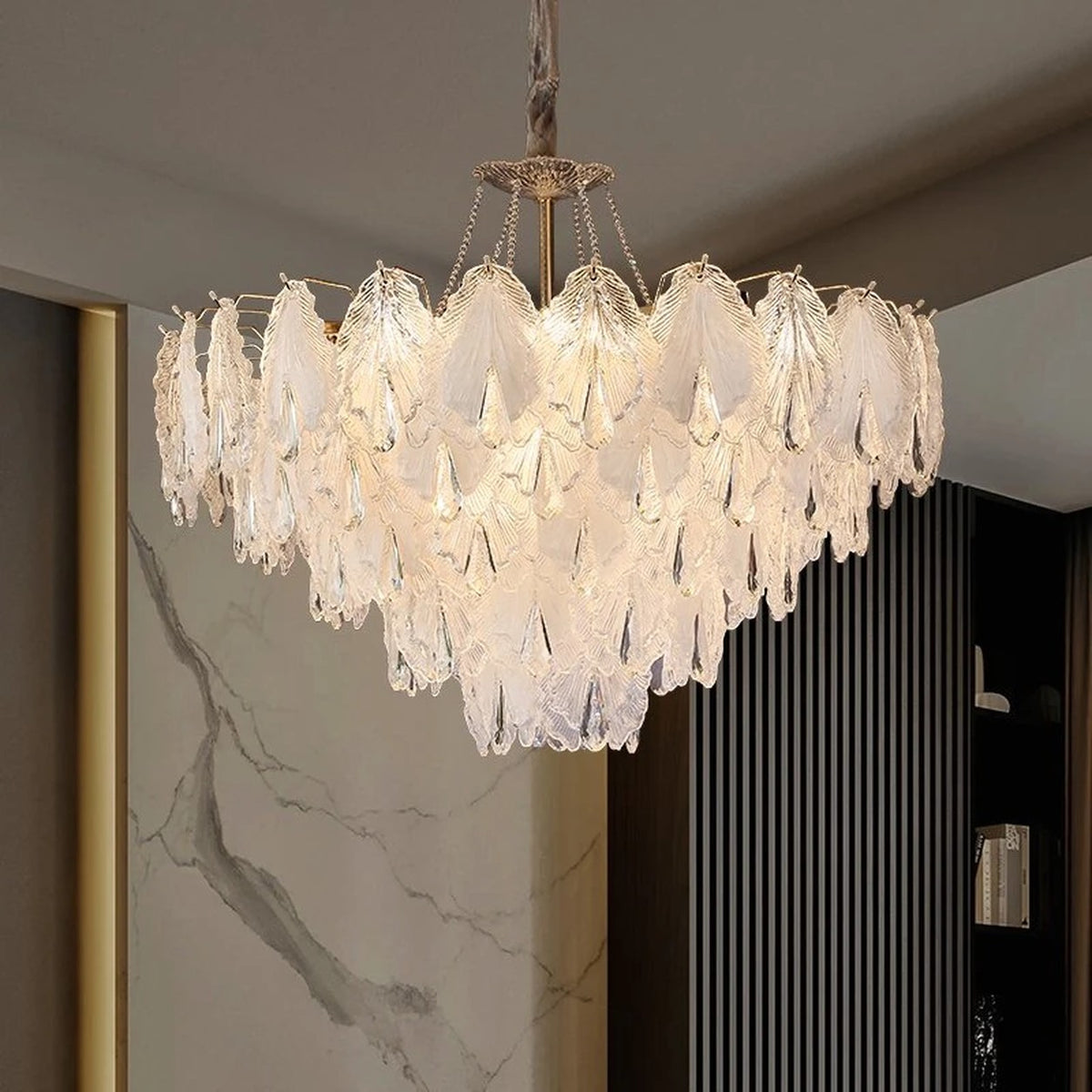 AM0690 — Modern Luxury Crystal Chandelier for Dining Rooms