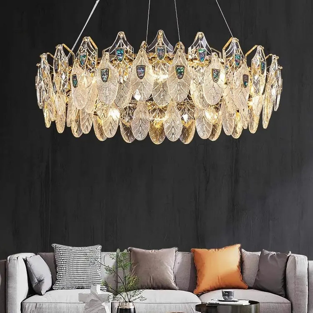 AM0698 — Light Luxury Shell Crystal Chandelier for Living Rooms
