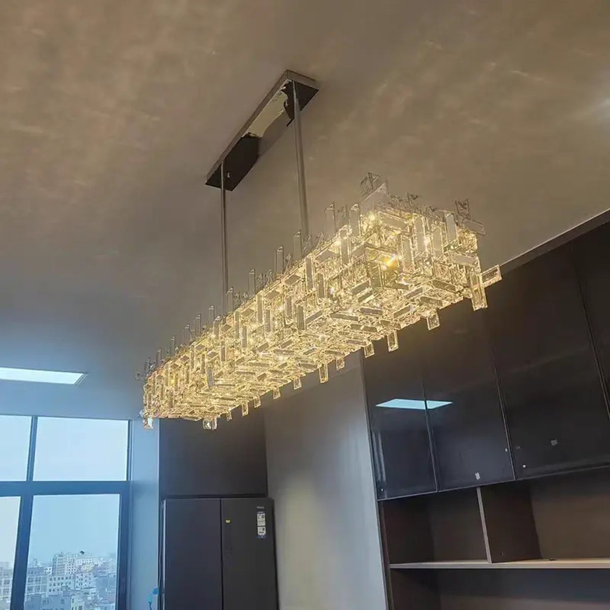 AM0681 — Modern Minimalist Crystal Table Lamp for Dining Rooms
