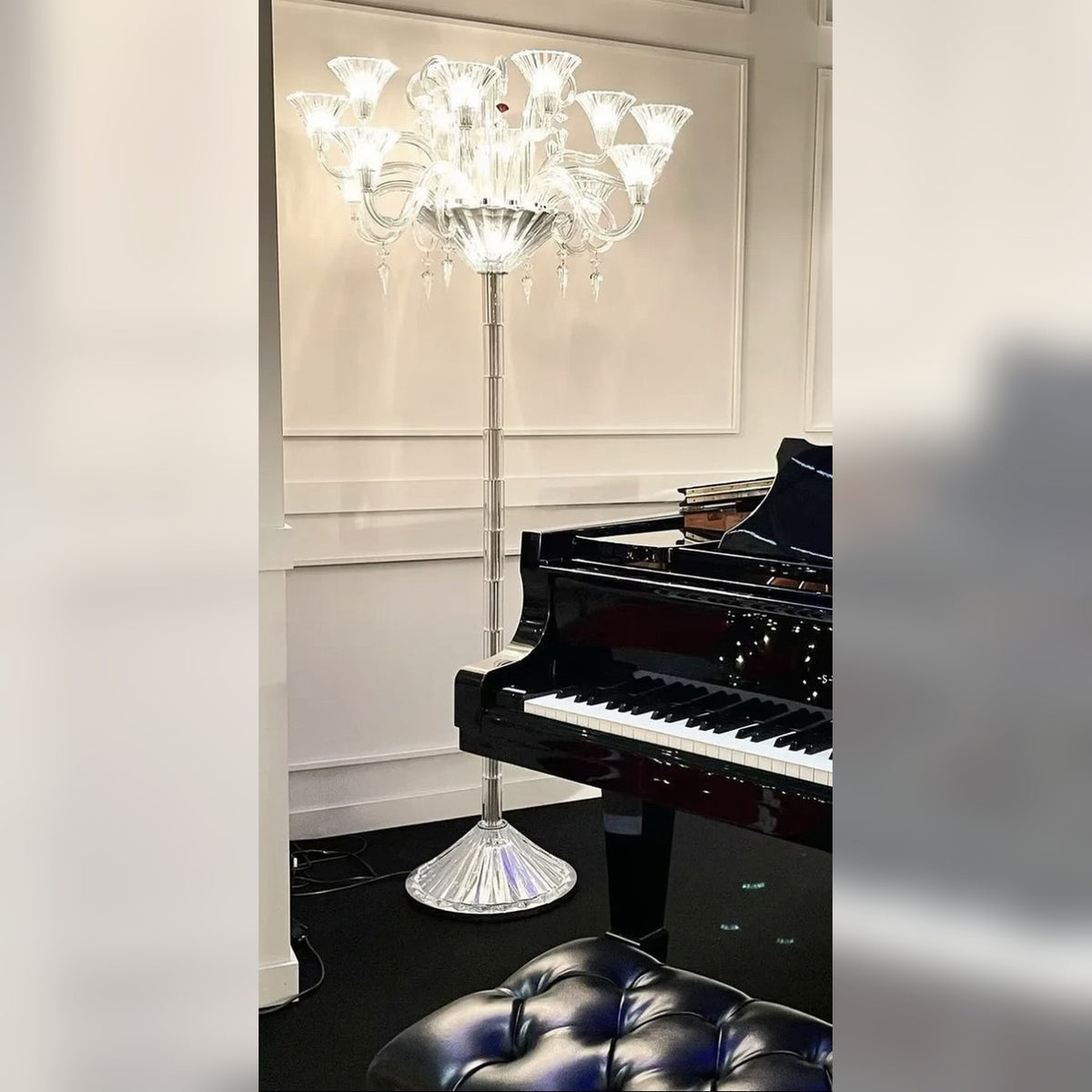 AM0862 — Modern Minimalist Candle Crystal Floor Lamp for Living Rooms & Bedrooms