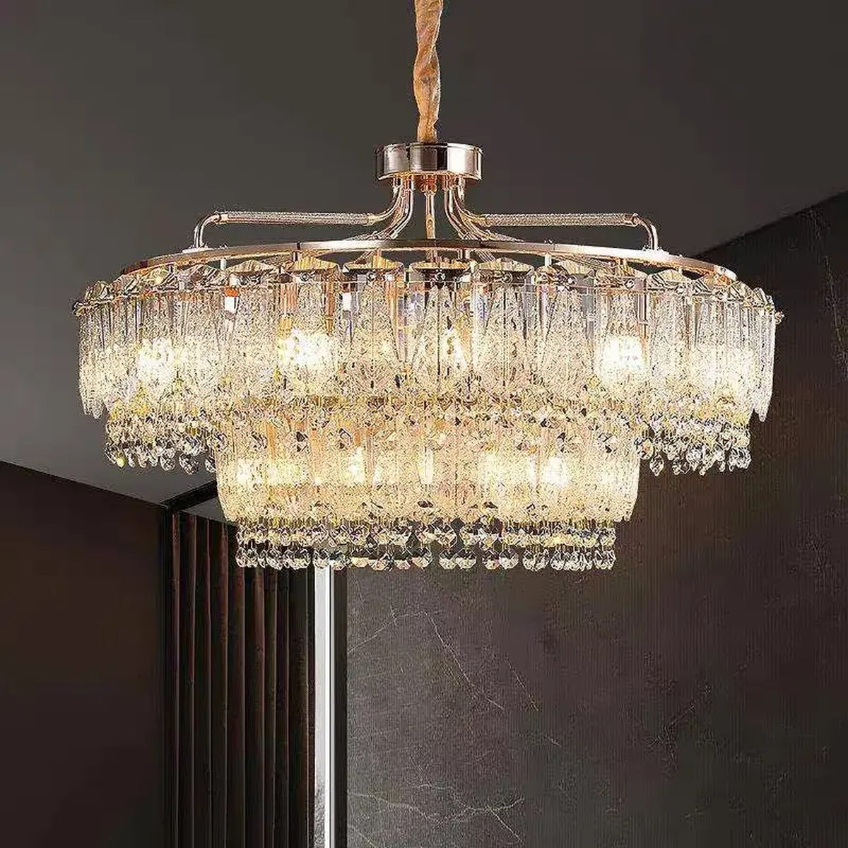 AM0589 — Light Luxury Crystal Chandelier for Living Rooms