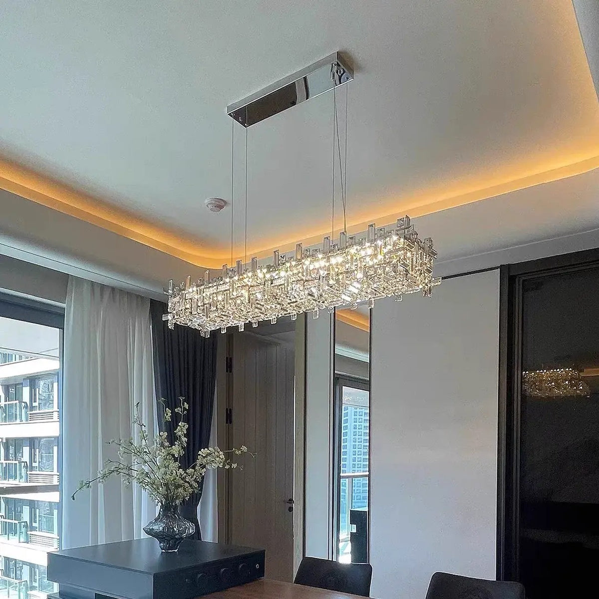 AM0681 — Modern Minimalist Crystal Table Lamp for Dining Rooms