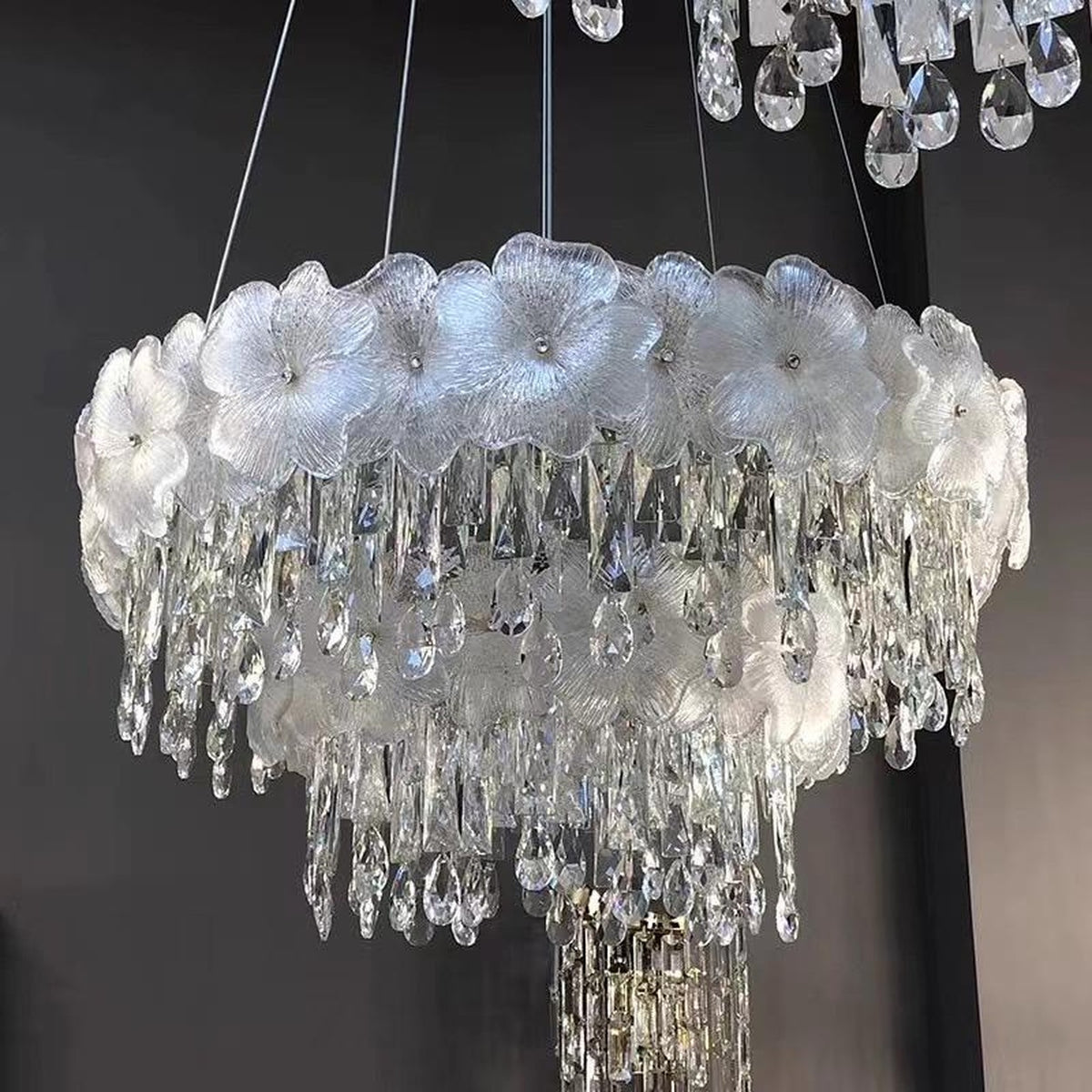 AM0651 — Light Luxury Floral Crystal Chandelier for Living Rooms