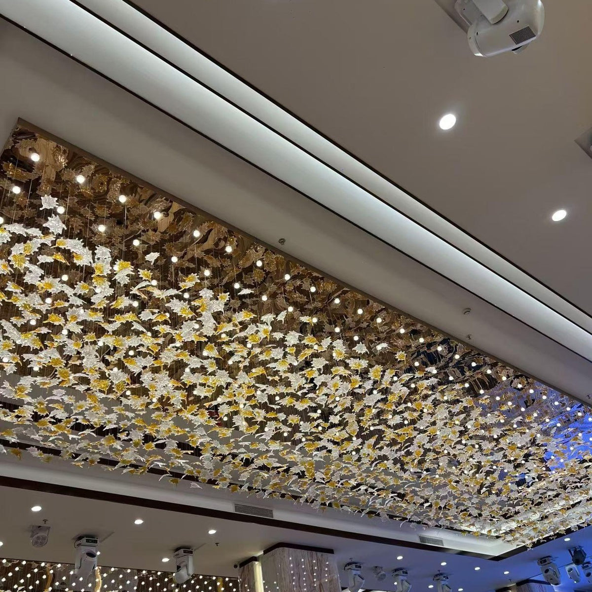 AM0585 — Glass Chandelier for Hotel Lobbies