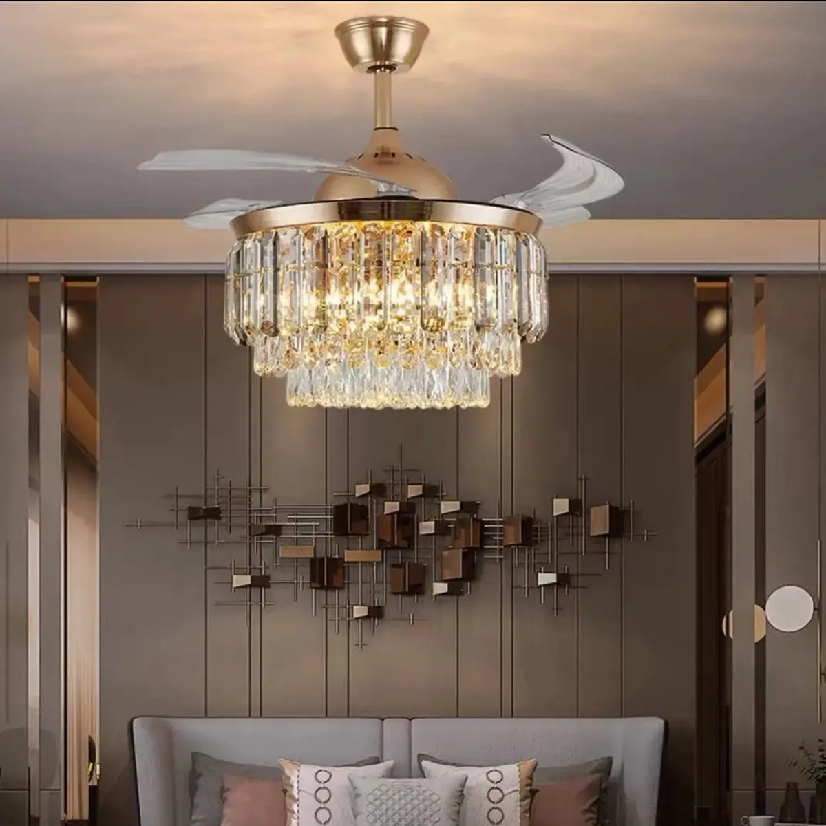 AM0641 — Light Luxury Crystal Ceiling Fan Light for Dining Rooms