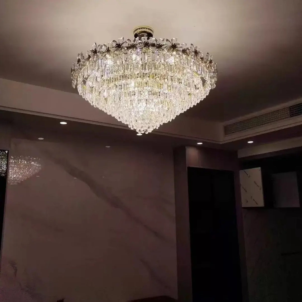AM0553 — Light Luxury Imported K9 Crystal Chandelier for Living & Dining Rooms