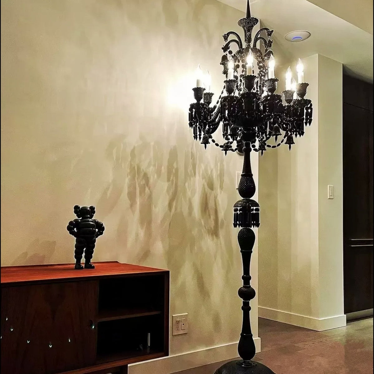 AM0731 — Modern Minimalist Crystal European Floor Lamp for Living Rooms & Bedrooms