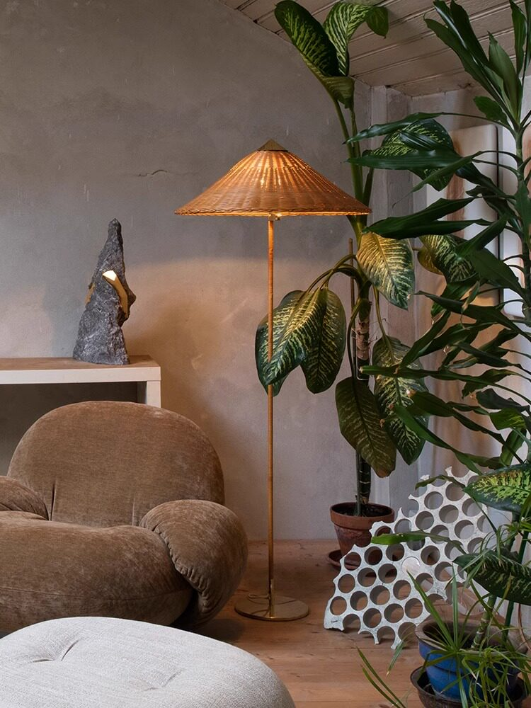 Hat Shade Floor Lamp — AM0140, view 19