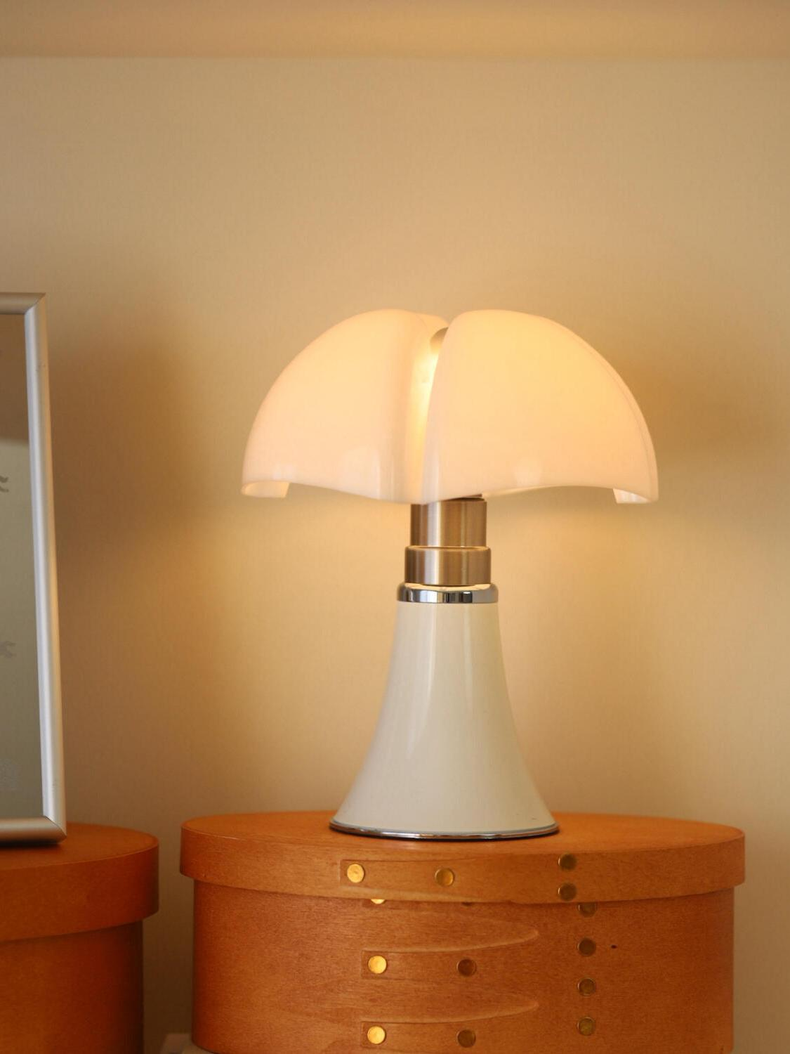Telescopic Touch-Dimmable Table Lamp — AM0209, view 1
