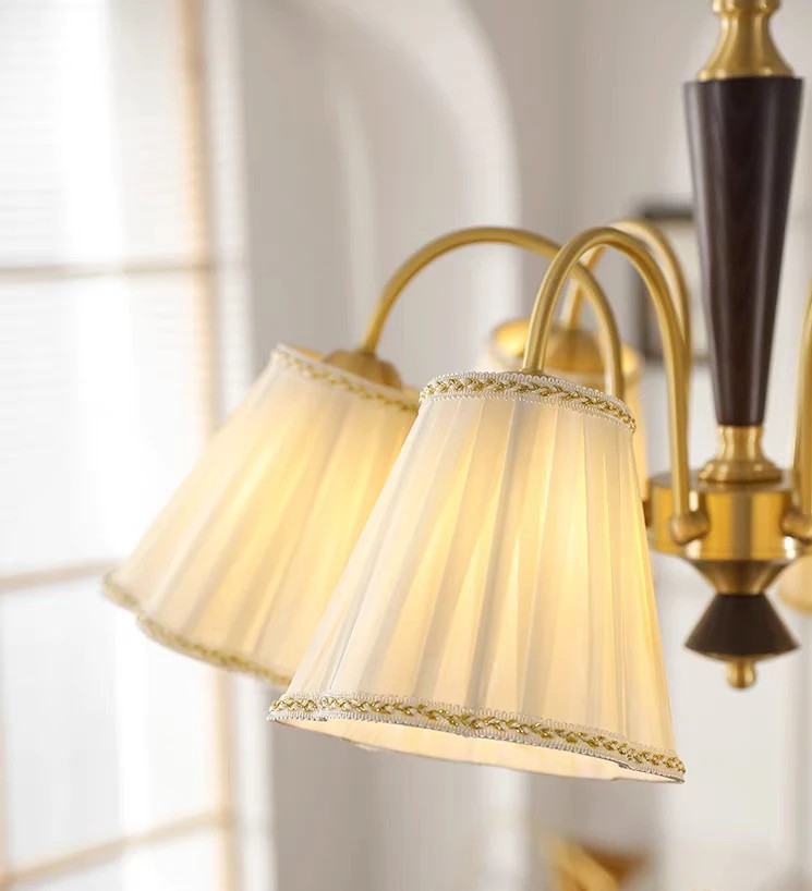 AM0467 · American Vintage Brass Chandelier · view 4