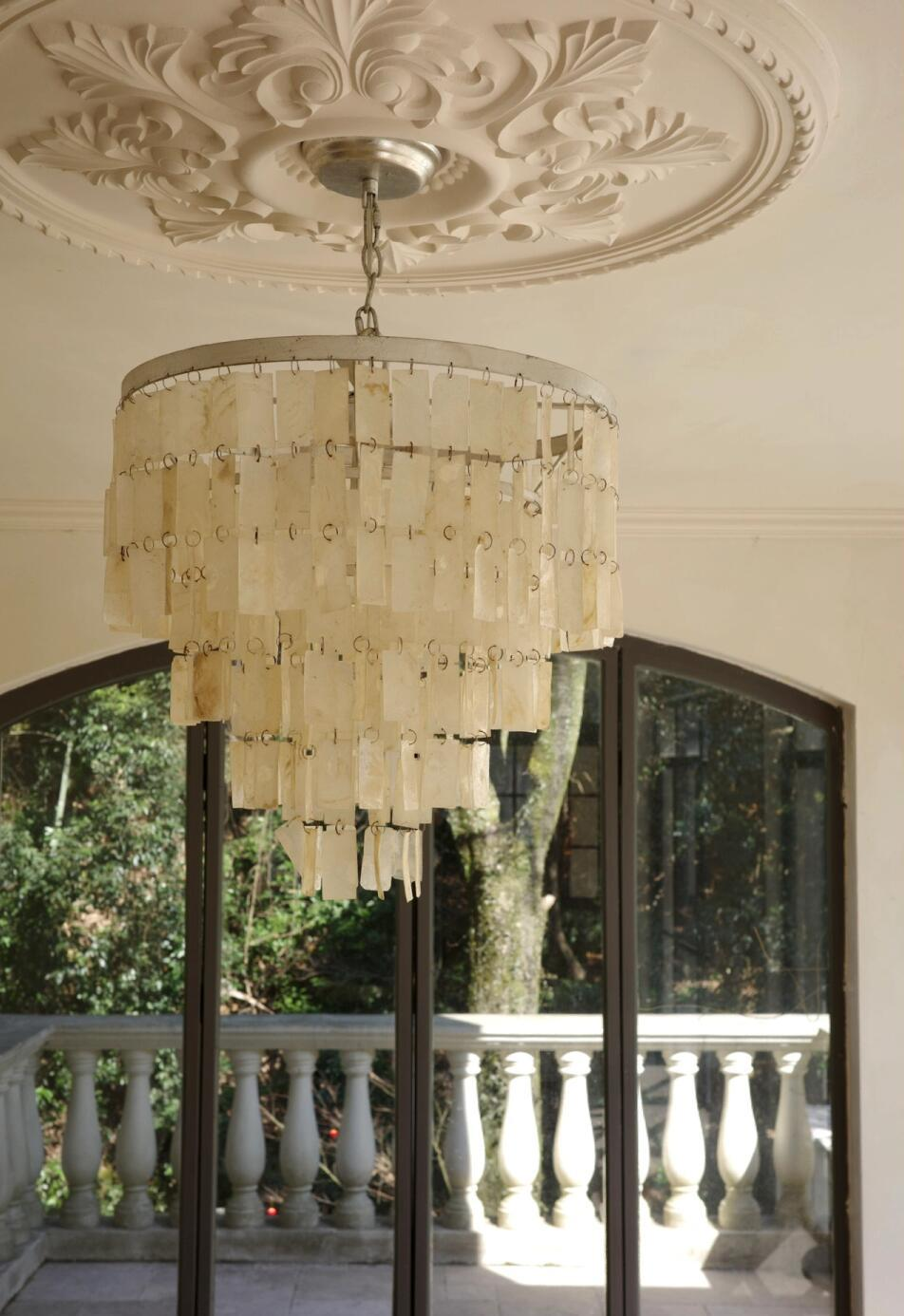 Silver Leaf Shell Pendant Light — AM0158, view 18