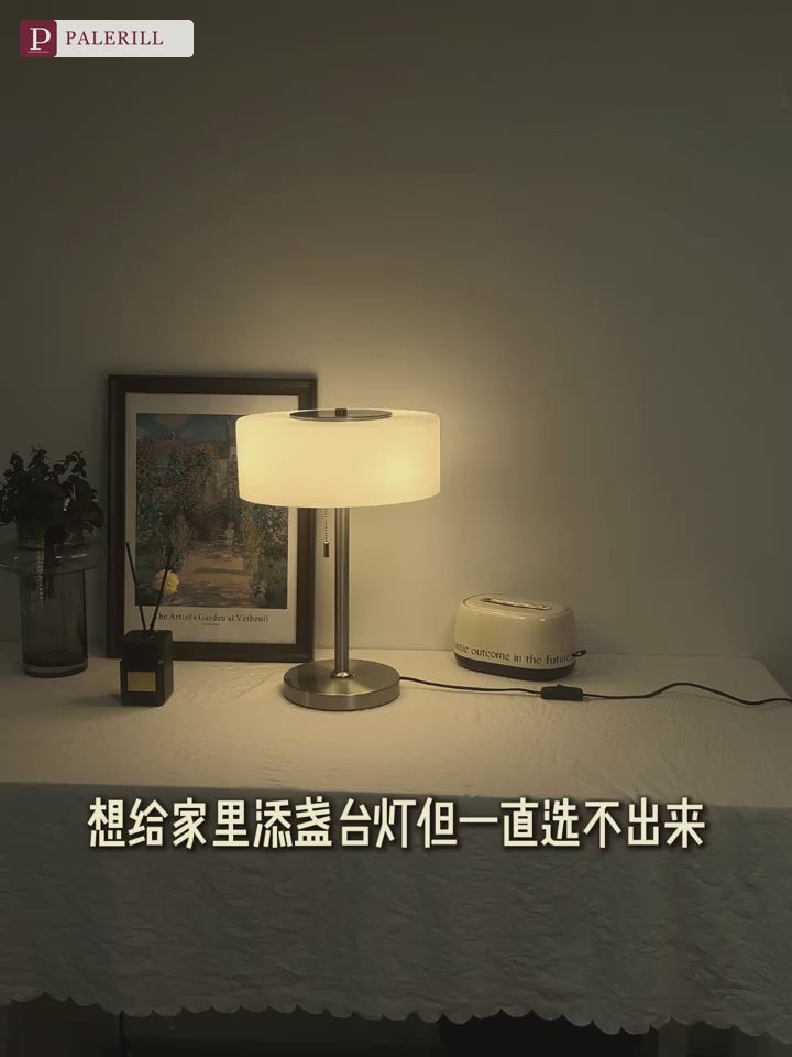 PALERILL | French Vintage Full-Spectrum Table Lamp